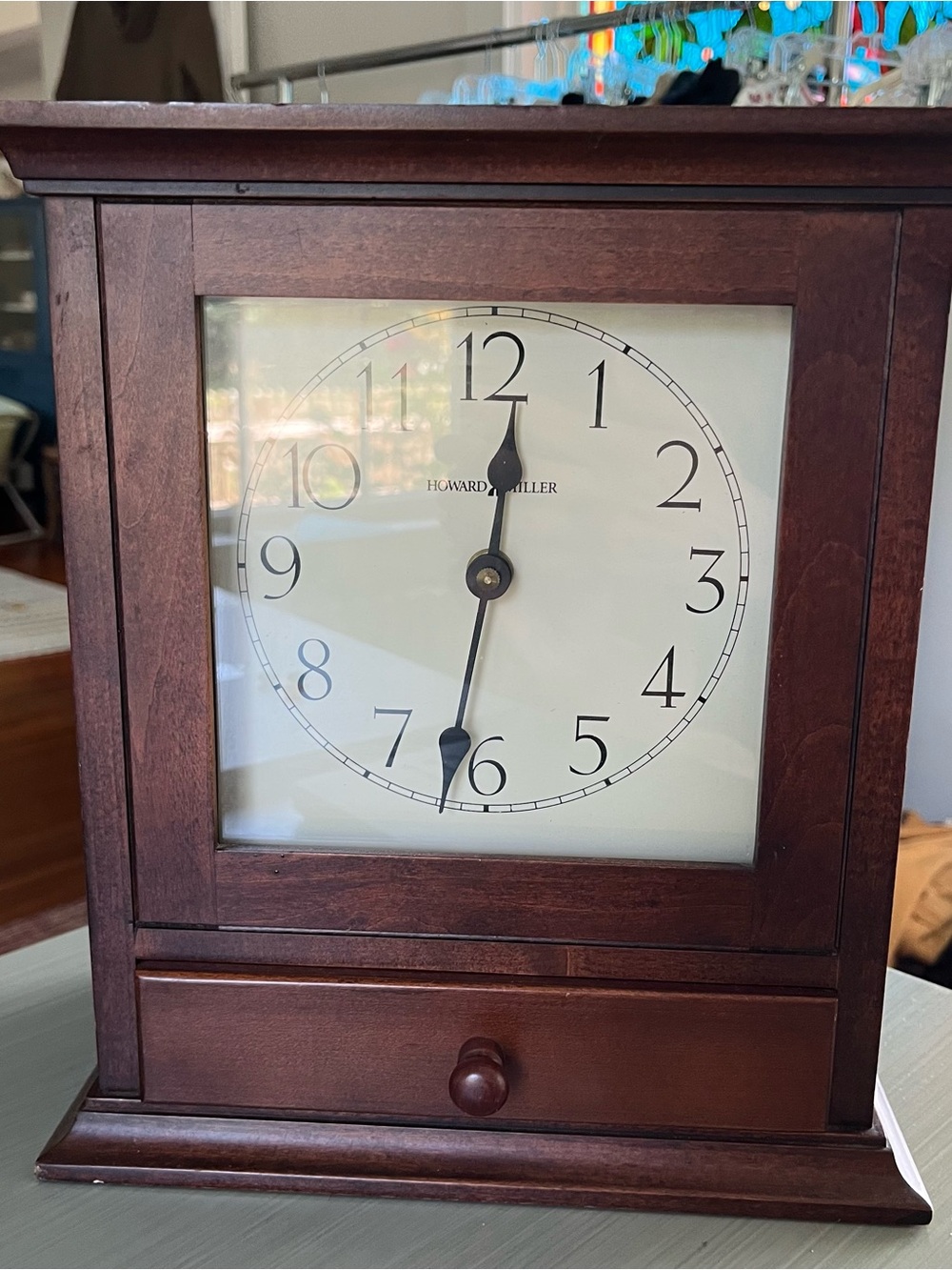 Howard Miller Clock. Does not work